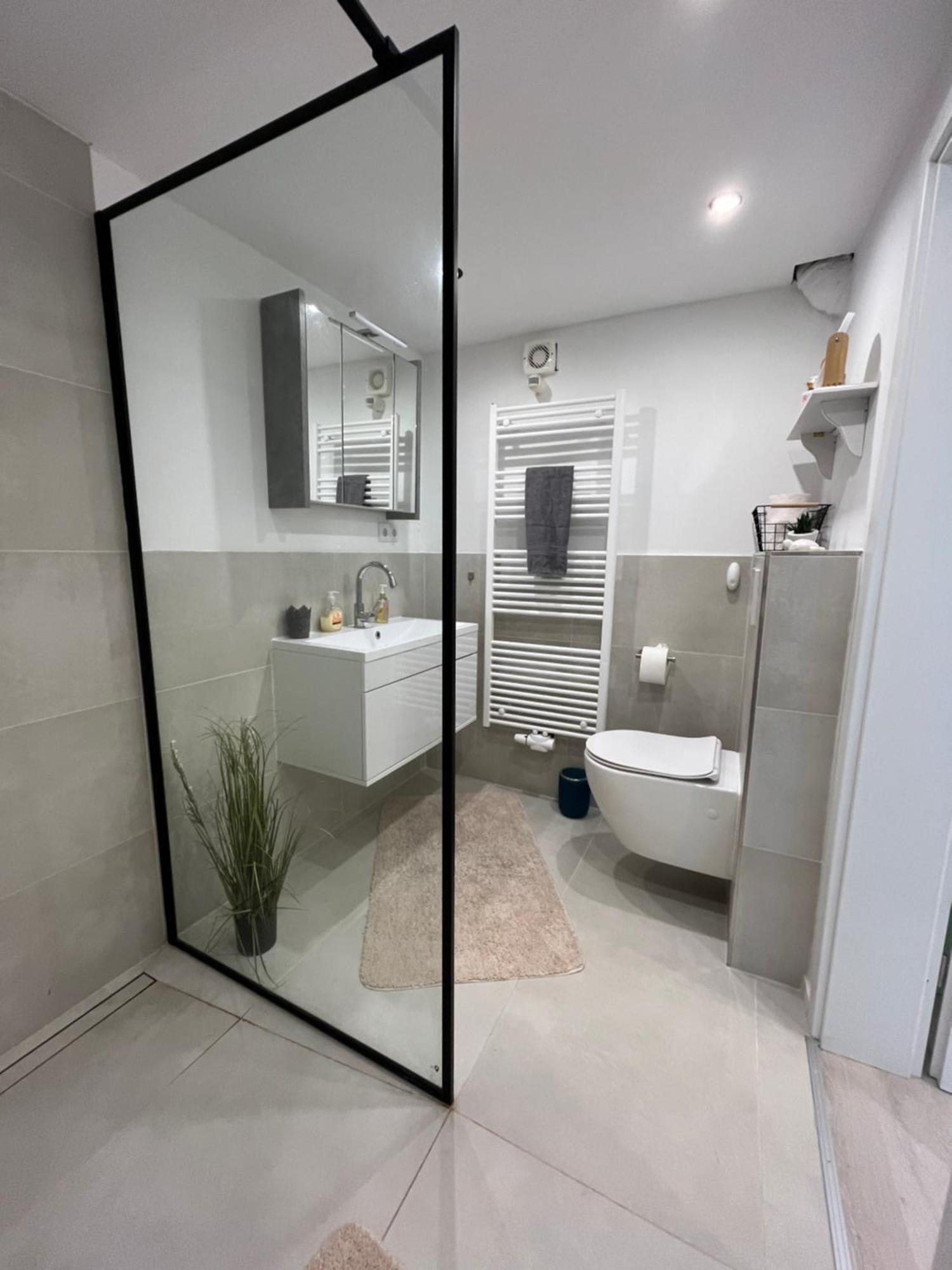 Moderne Ferienwohnung Mit Guter Ausstattung Und Self Checkin Боденвердер Экстерьер фото
